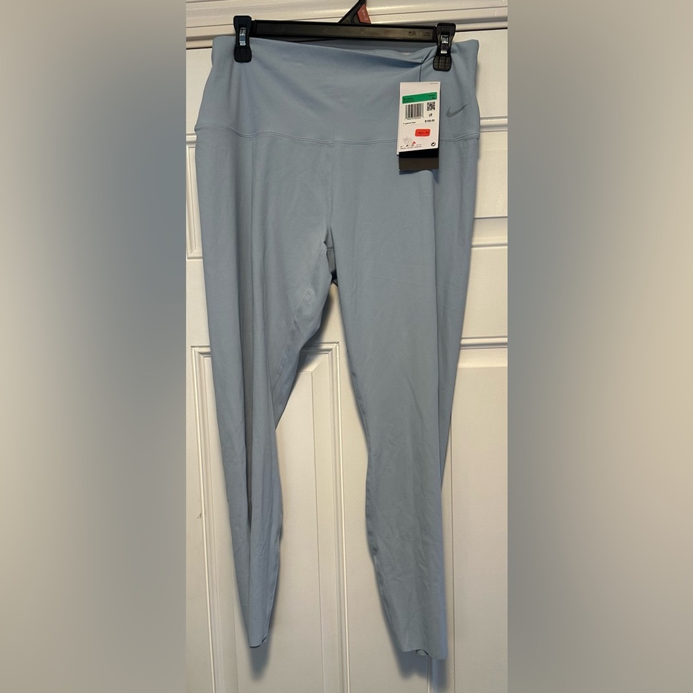 Nike women’s Xl zenvy leggings- nwt